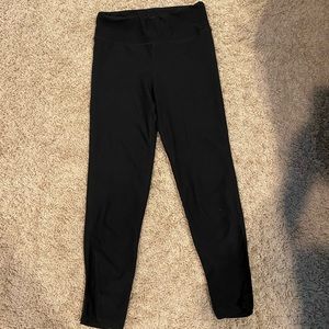 Black leggings with mesh strip